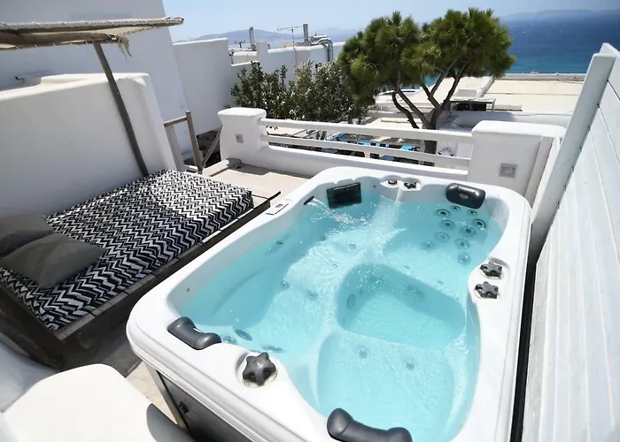 Flaskos Suites And More