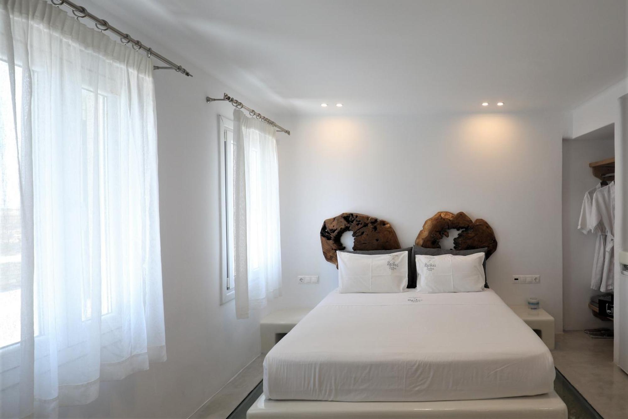 Flaskos Luxury Suites 4* Agios Stefanos (Mykonos)